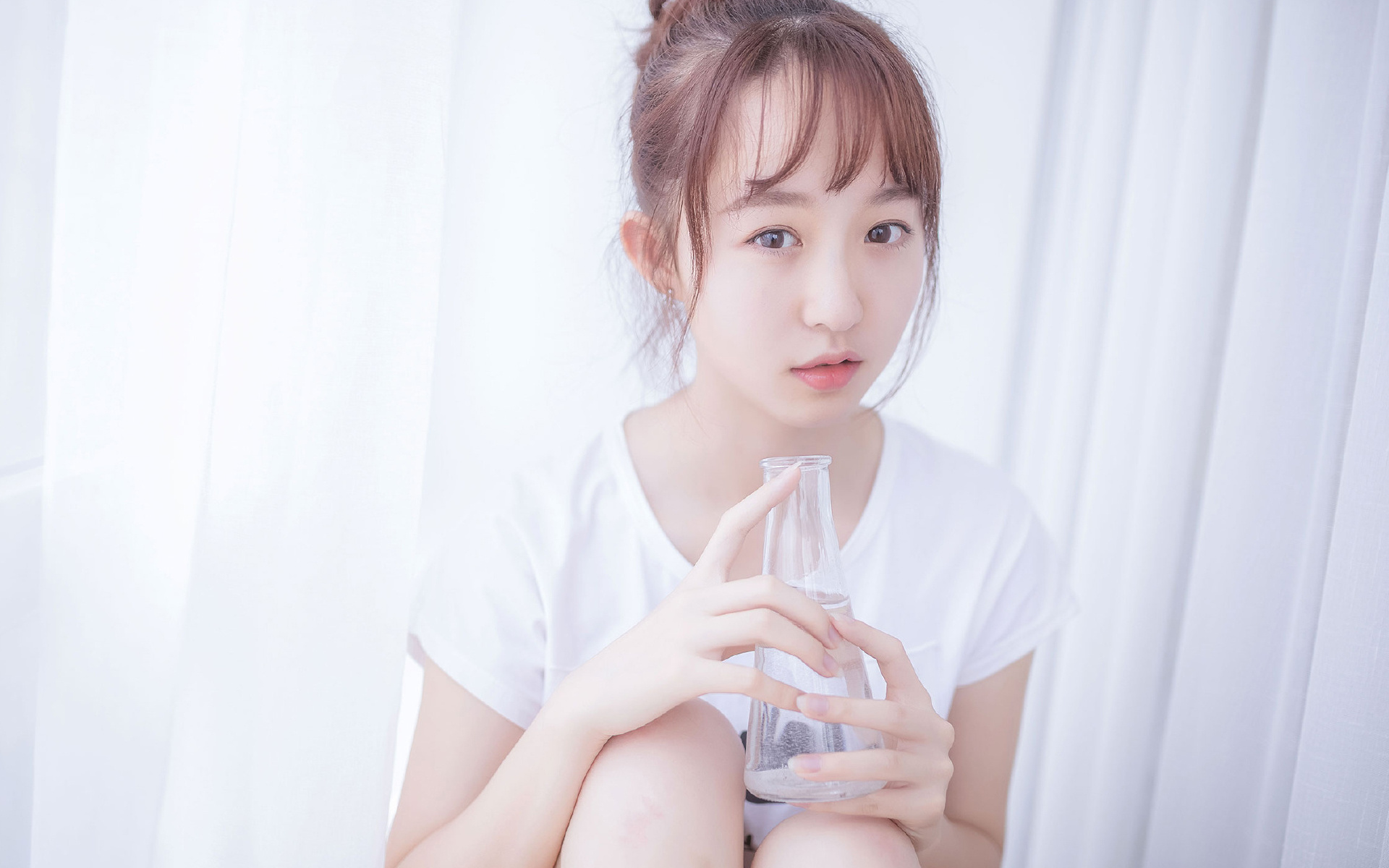 开云官方网站-2024季后赛：勇士在关键战中库里的“远距离火箭”成功逆转！，勇士提前续约库里