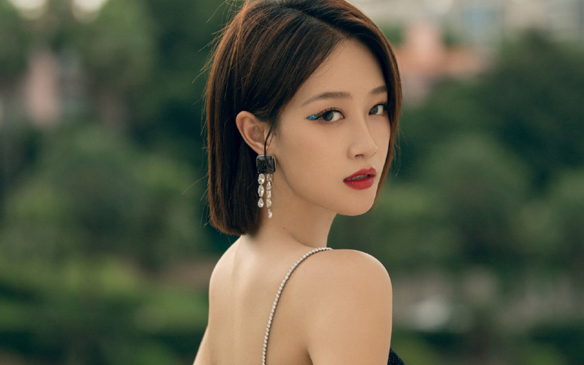 尤文图斯遭遇连败,球迷呼吁换帅,尤文图斯官宣